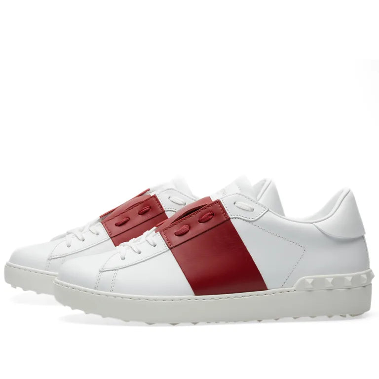 Valentino open