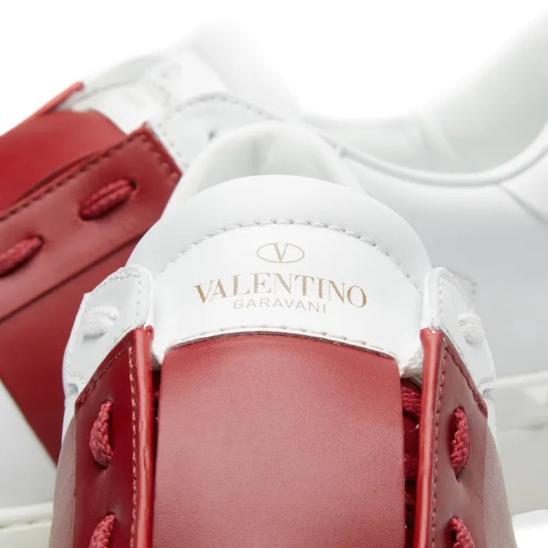 Valentino open