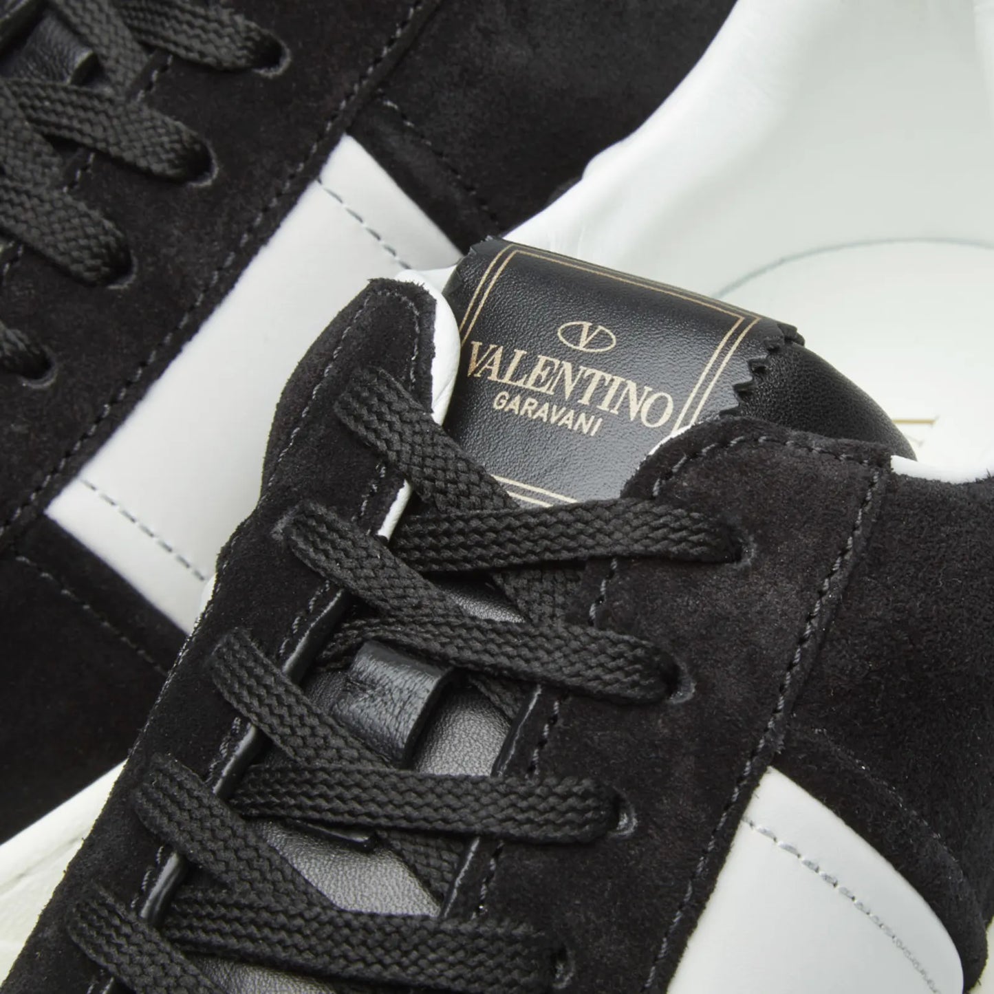 Valentino flycrew