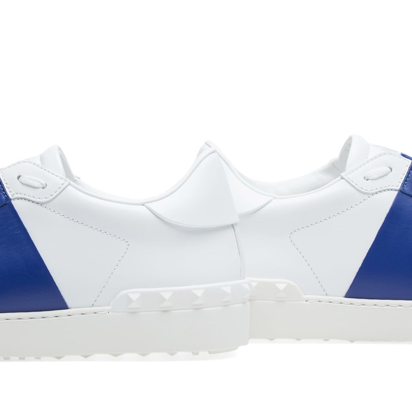 Valentino open